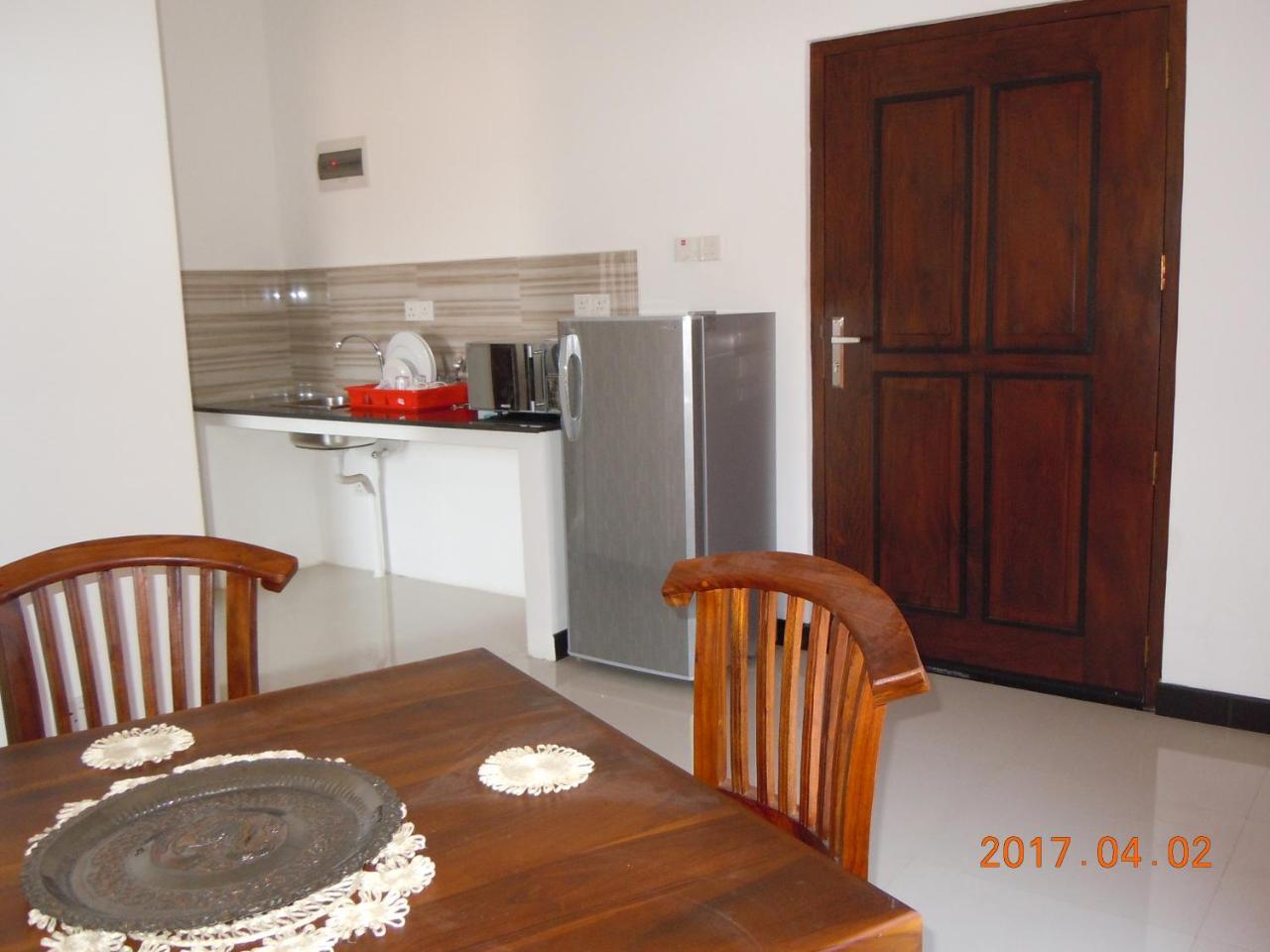 Jmf Hotel Negombo Bagian luar foto