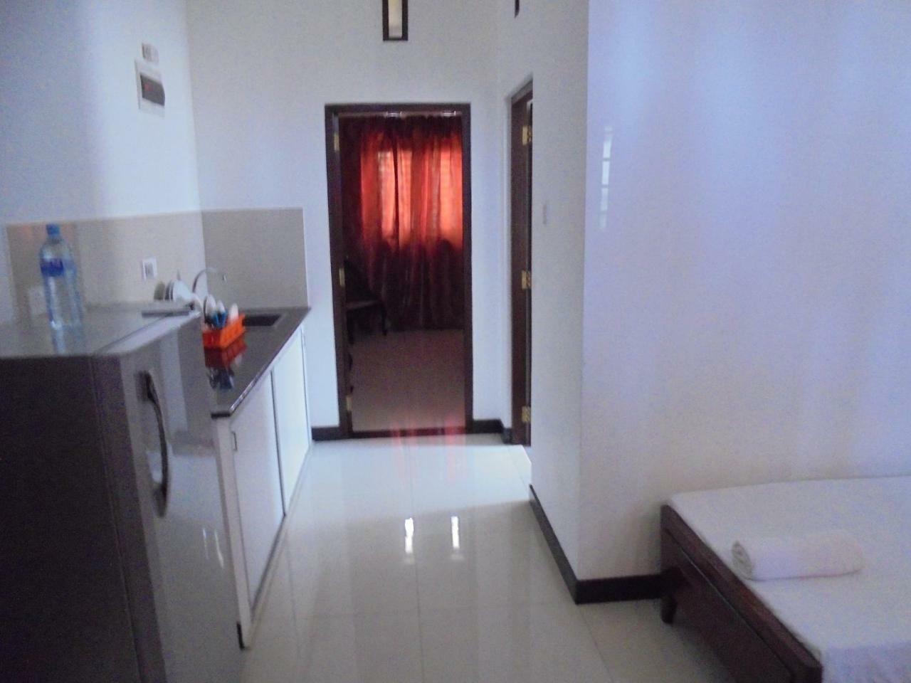 Jmf Hotel Negombo Bagian luar foto